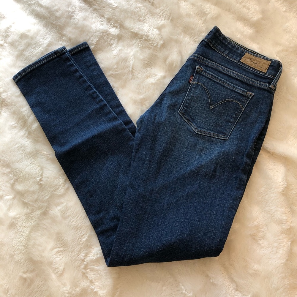 Levi's Slight Curve Skinny Jeans *OWO*